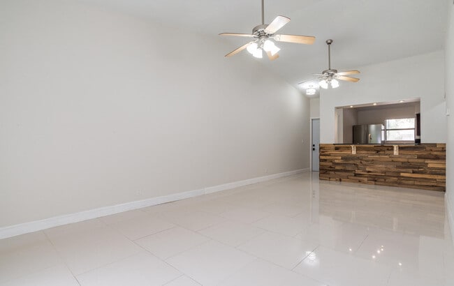 Building Photo - 3129 Millwood Terrace