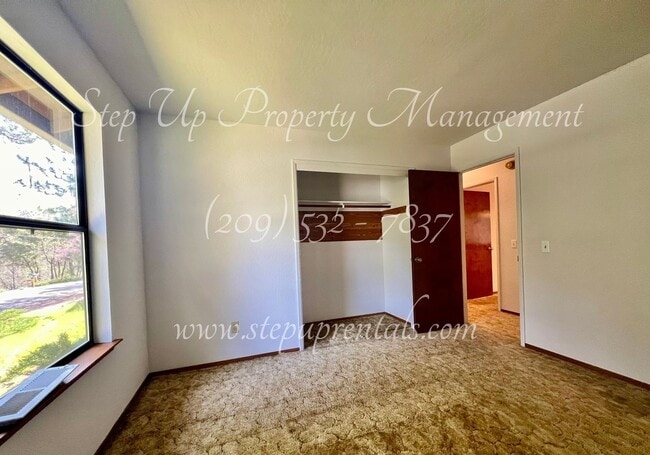 Building Photo - Cozy All Electric, 3 Bed 2 Bath Home in Phoenix Lake Estates!