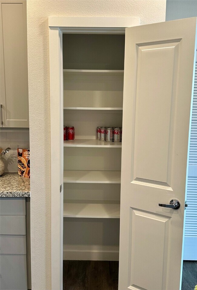 Building Photo - 1148 Silber Rd