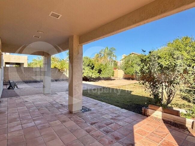 Building Photo - 16803 N 50th Way