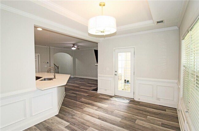 Building Photo - 335 Snowgoose Ct