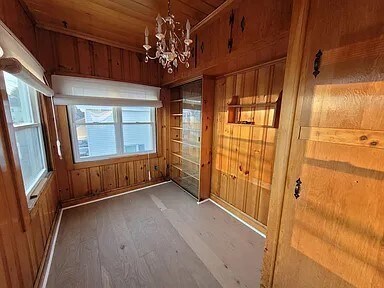 Building Photo - 193-195 Mt Hope St