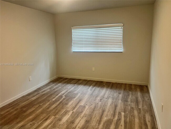 Building Photo - 7340 SW 105th Terrace