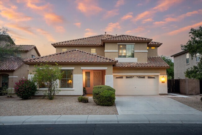 Building Photo - 8566 W Cinnabar Ave