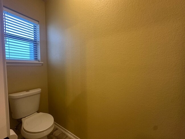 Building Photo - Stone Oak home for rent in gated community