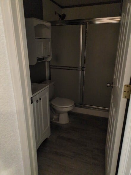 Building Photo - 1695 Cherry St