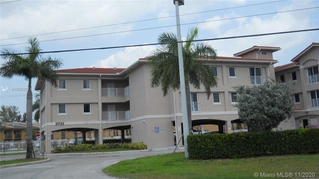 9751 W Okeechobee Rd
