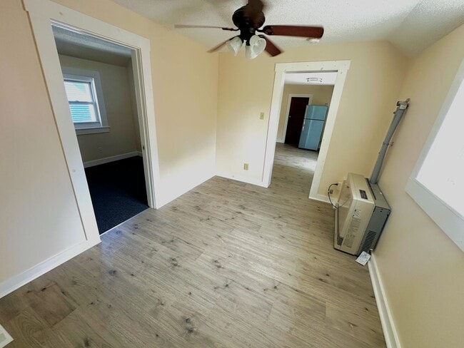 Building Photo - 144 Intervale Ave