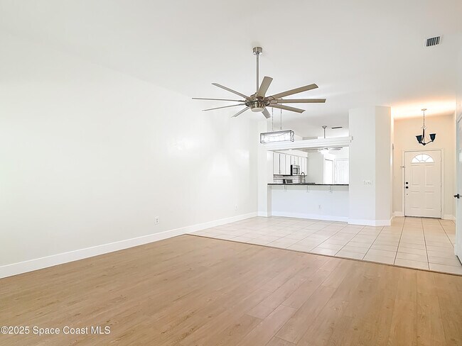 Building Photo - 1184 Athlone Way