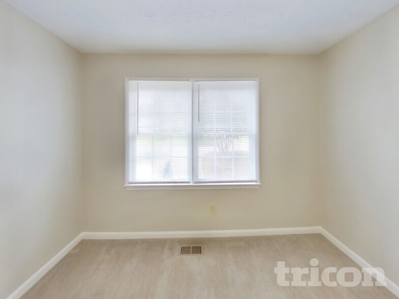 Building Photo - 188 Whitney Ln