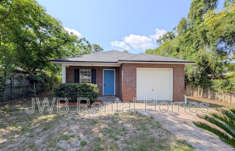 Building Photo - 7730 Eaton Ave