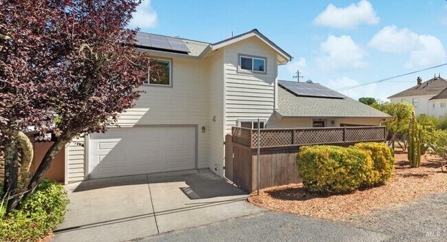 Building Photo - 101 Merrill St