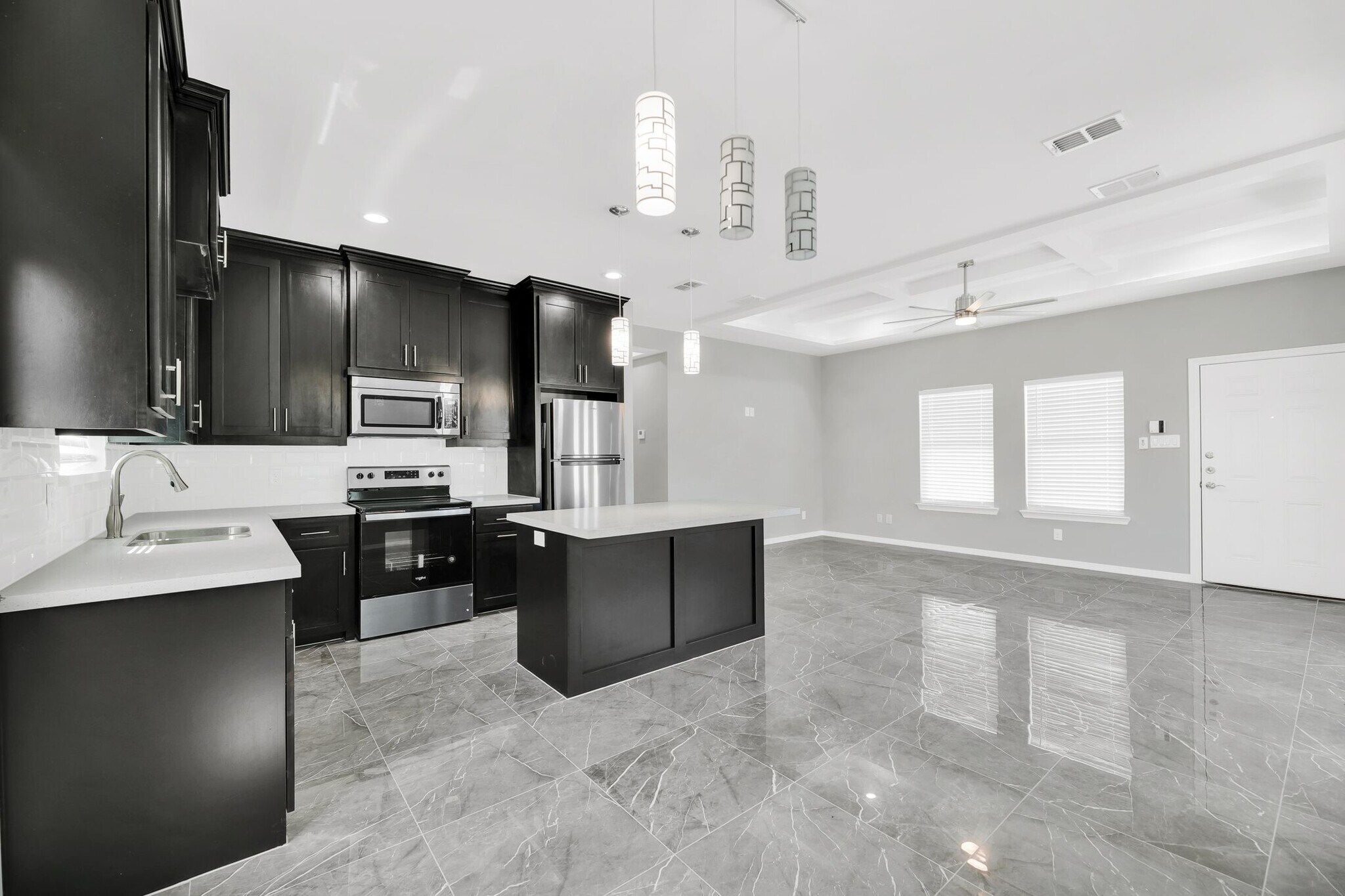 Building Photo - 4721 Magnolia Ave