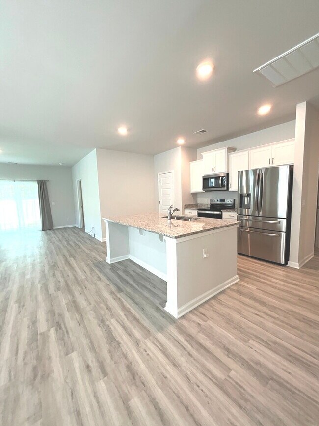 Building Photo - Elegant Living in Westbrook @ Savannah Quarters