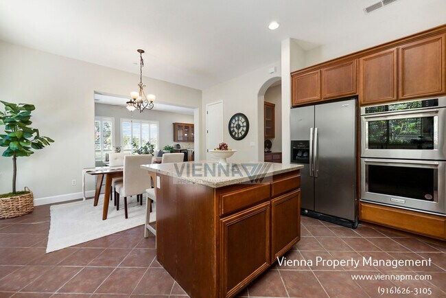 Building Photo - Beautiful 4 Bedroom Home in Catta Verdera