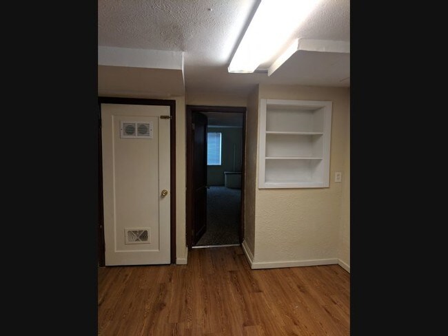 Building Photo - 1001 S Eliot St