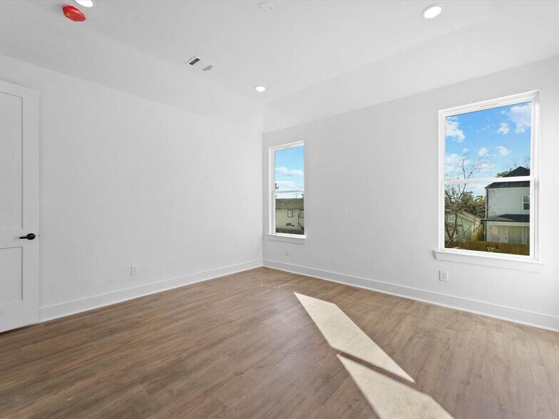 Building Photo - 4609 Terry St