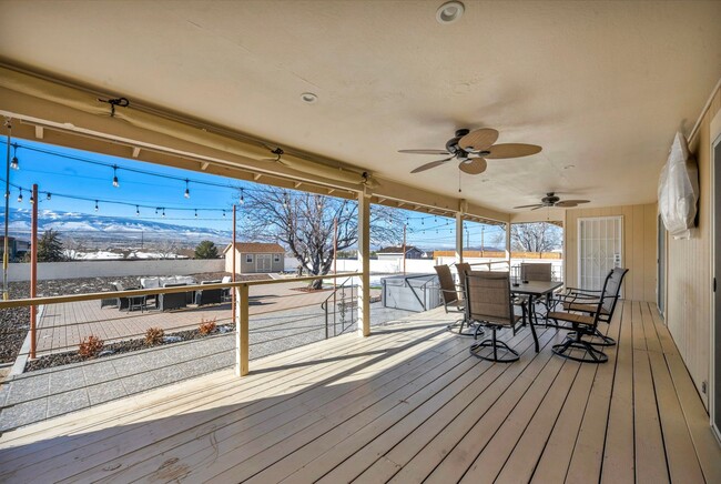 Building Photo - FULLY FURNISHED MOUNTAIN VIEW RETREAT with HOT TUB, RV PARKING & NO HOA