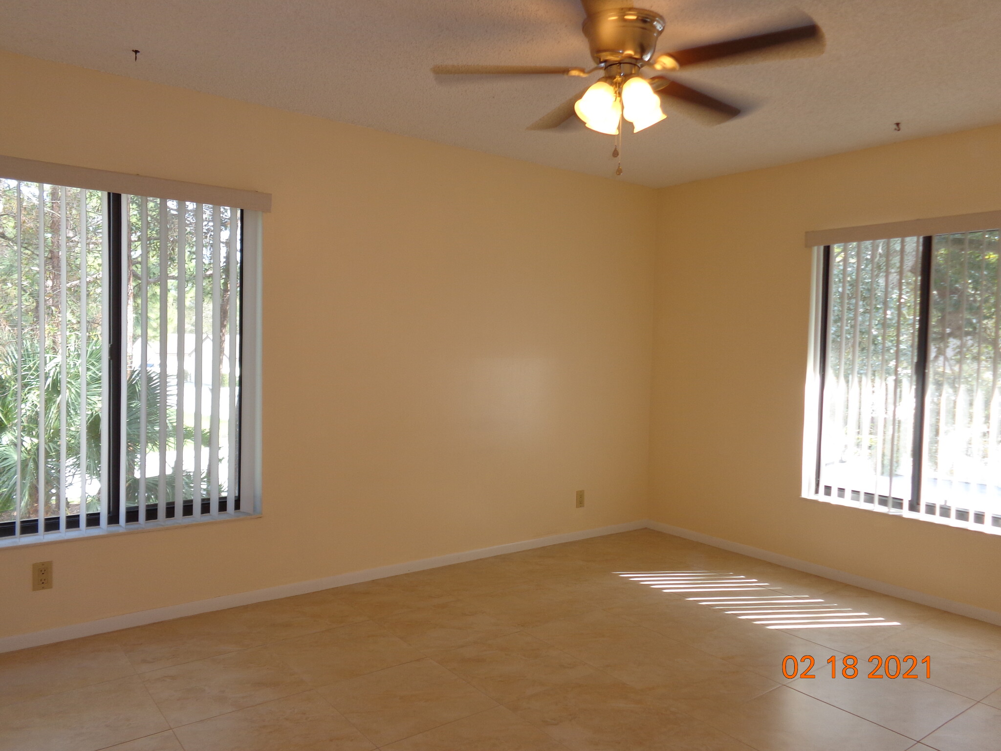 Master Bedroom - 2114 SW Silver Pine Way