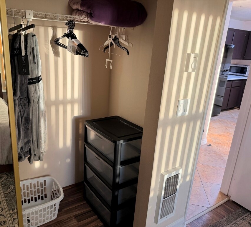 Building Photo - 8889 Caminito Plaza Centro