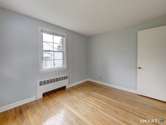 Building Photo - 36 Westview Terrace