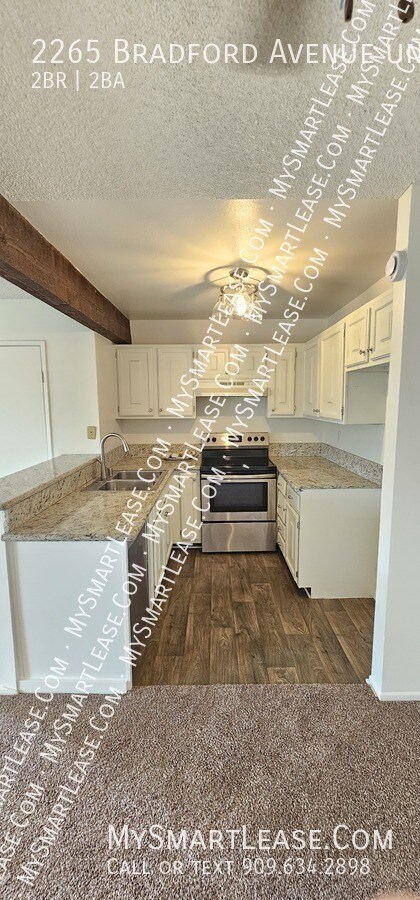 Building Photo - 2265 Bradford Ave