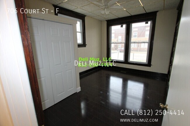 Building Photo - 706 Court St