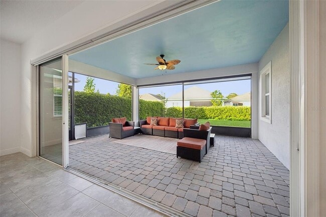 Building Photo - 5013 E Fountainwood Dr