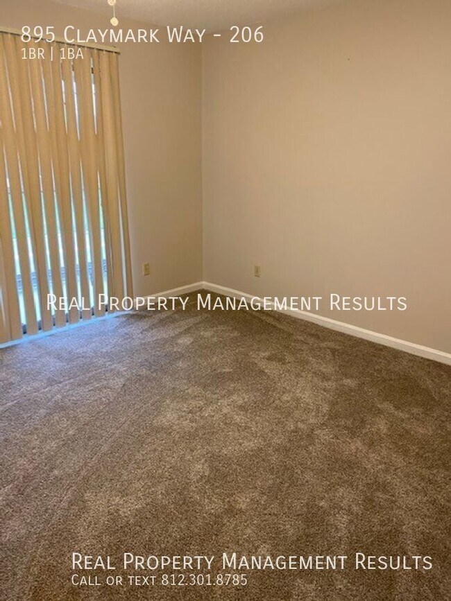 Building Photo - 895 Claymark Way