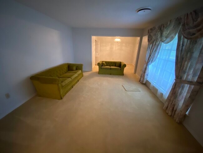 Building Photo - 5075 Riverwood Cir - NE Jackson