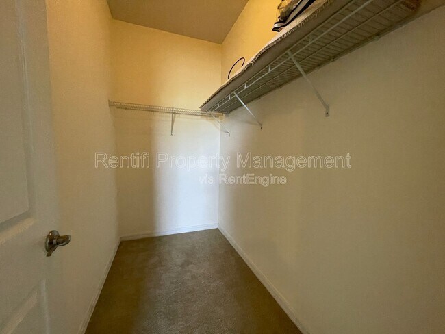 Building Photo - 1622 SW 16th Ct