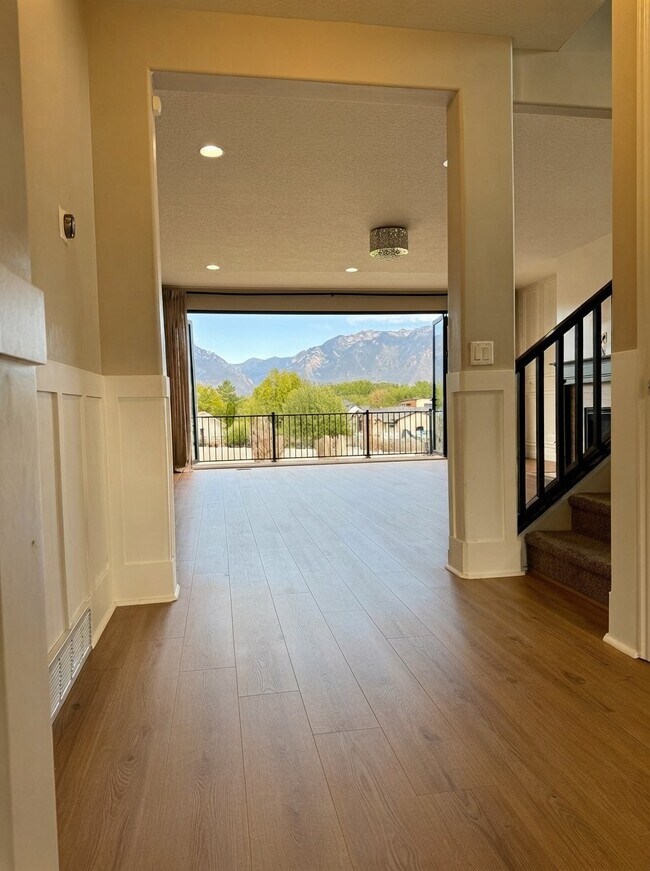 Building Photo - 9399 Koch Dr