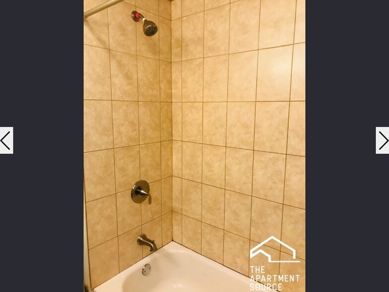 Building Photo - 2937 N Allen Ave