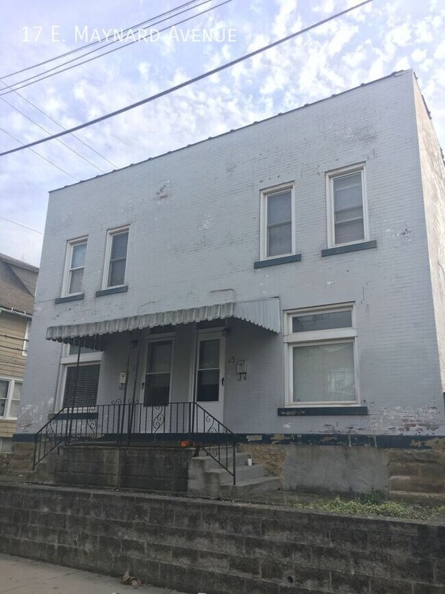 Primary Photo - 17 E Maynard Ave