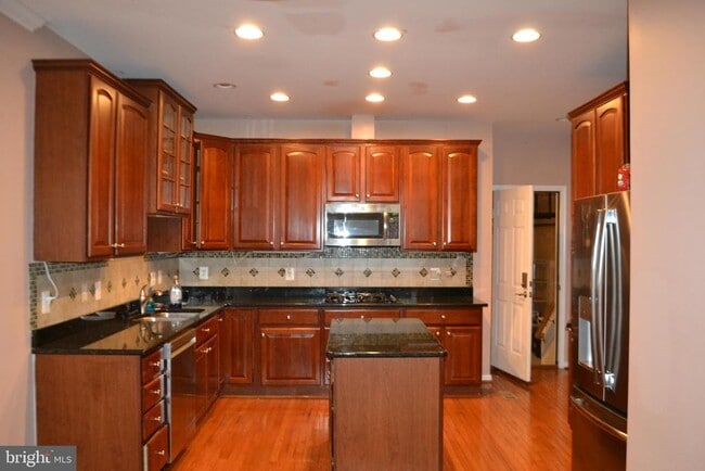Building Photo - 8560 Barrow Furnace Ln