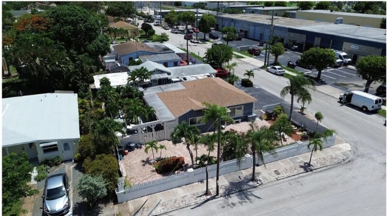 Building Photo - 440 Maddock St