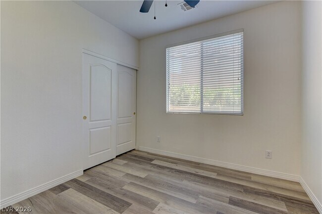 Building Photo - 8437 Willowleaf Ct