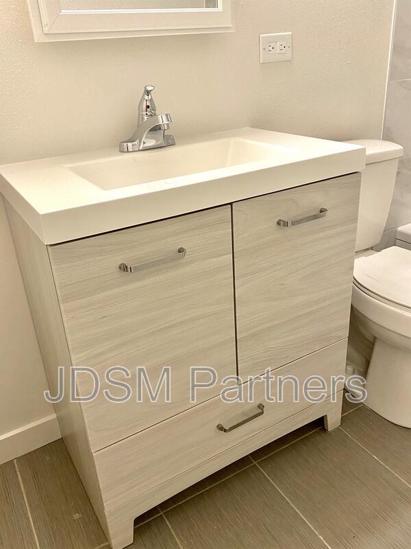 Building Photo - 1415 N Pearl St