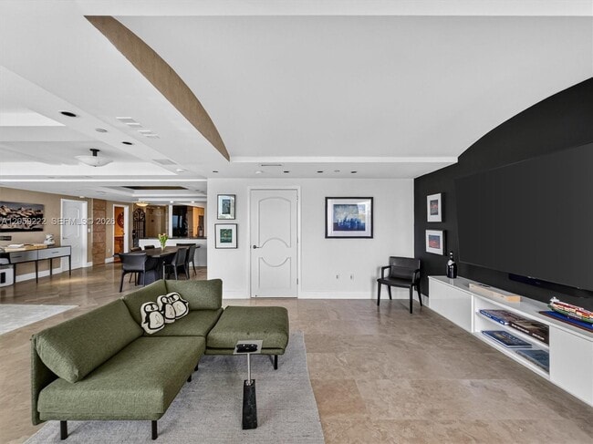 Building Photo - 1455 Ocean Dr