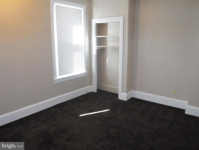 Building Photo - 540 George St