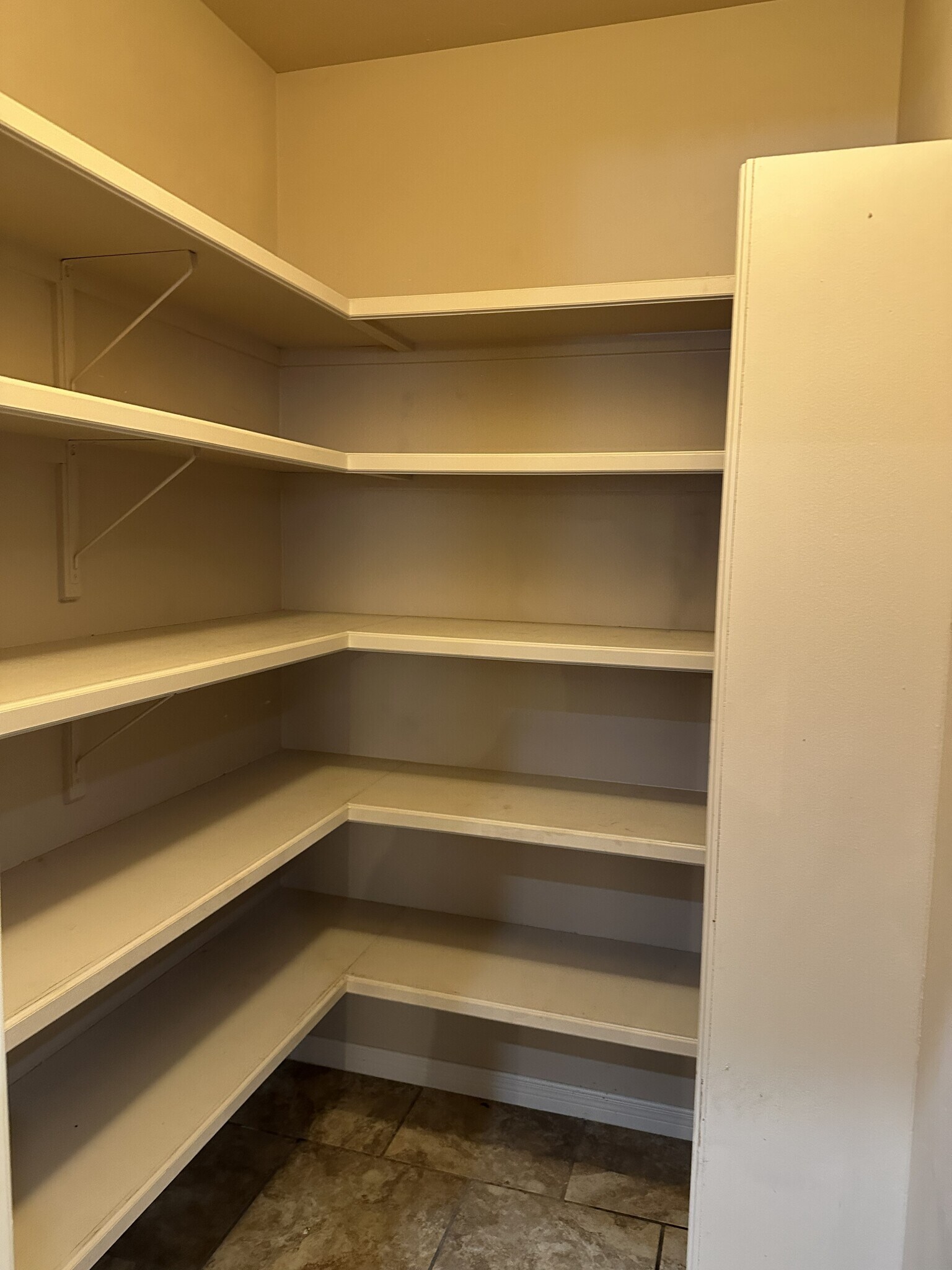 Building Photo - 7470 Sierra Linda Ct