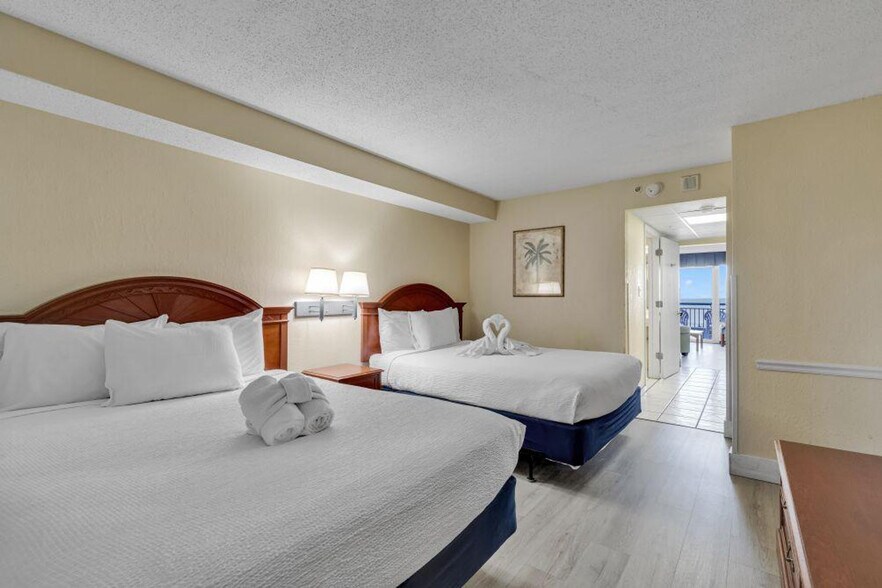 Building Photo - 2300 N Ocean Blvd