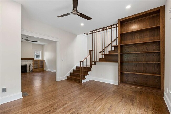 Building Photo - 1511 McLendon Ave NE