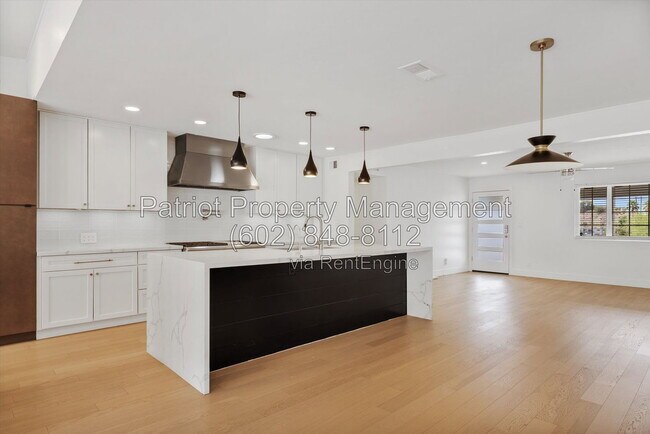 Building Photo - 8515 N 13th Pl