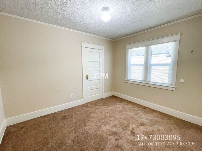 Building Photo - 383 N Wilson Ave