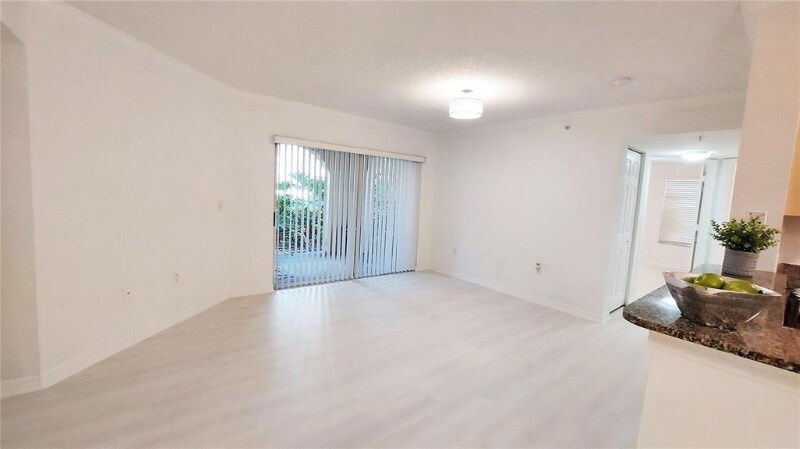 Building Photo - 2451 Centergate Dr