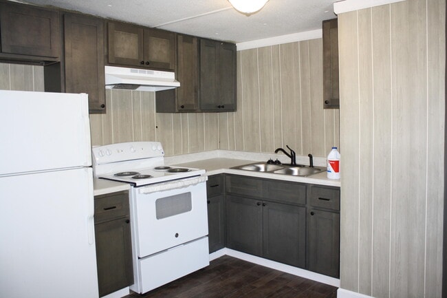 Building Photo - 103 Rice Ct