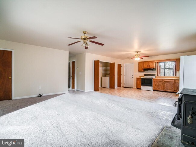 Building Photo - 26185 Independence Rd