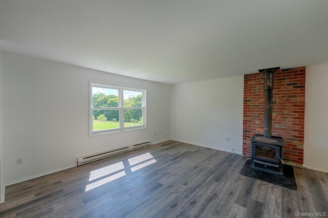 Building Photo - 17 Slate Field Ln