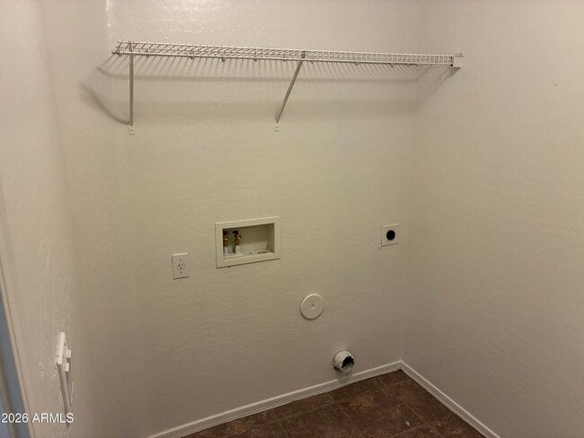 Building Photo - 6027 W Encinas Ln
